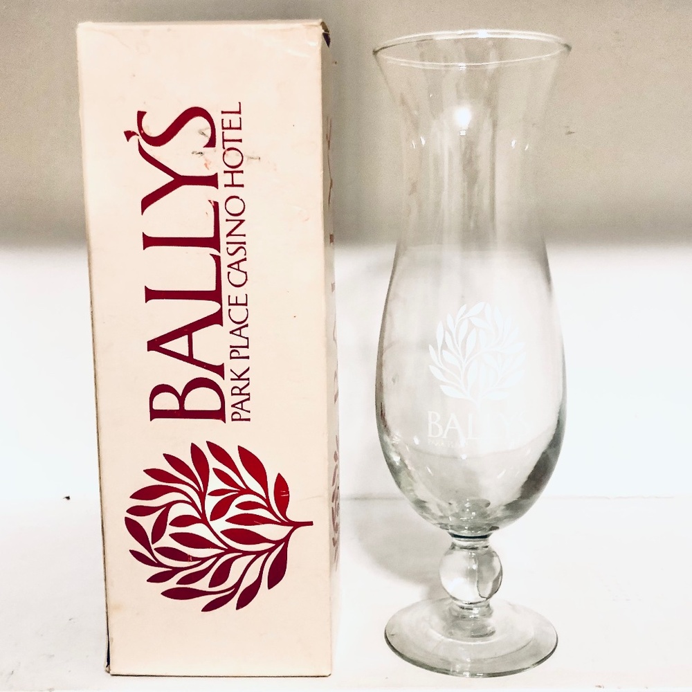 Still in box 1980s Ballys Park Place Casino Hotel Atlantic City glass